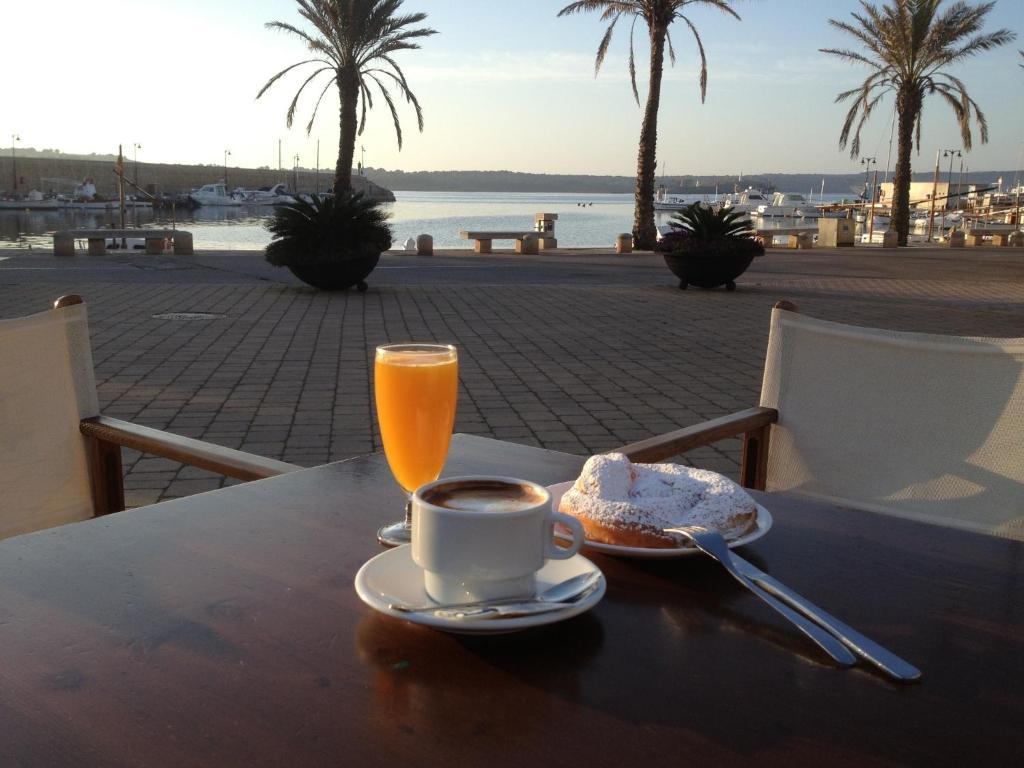 Hostal La Palma フォルネイス エクステリア 写真