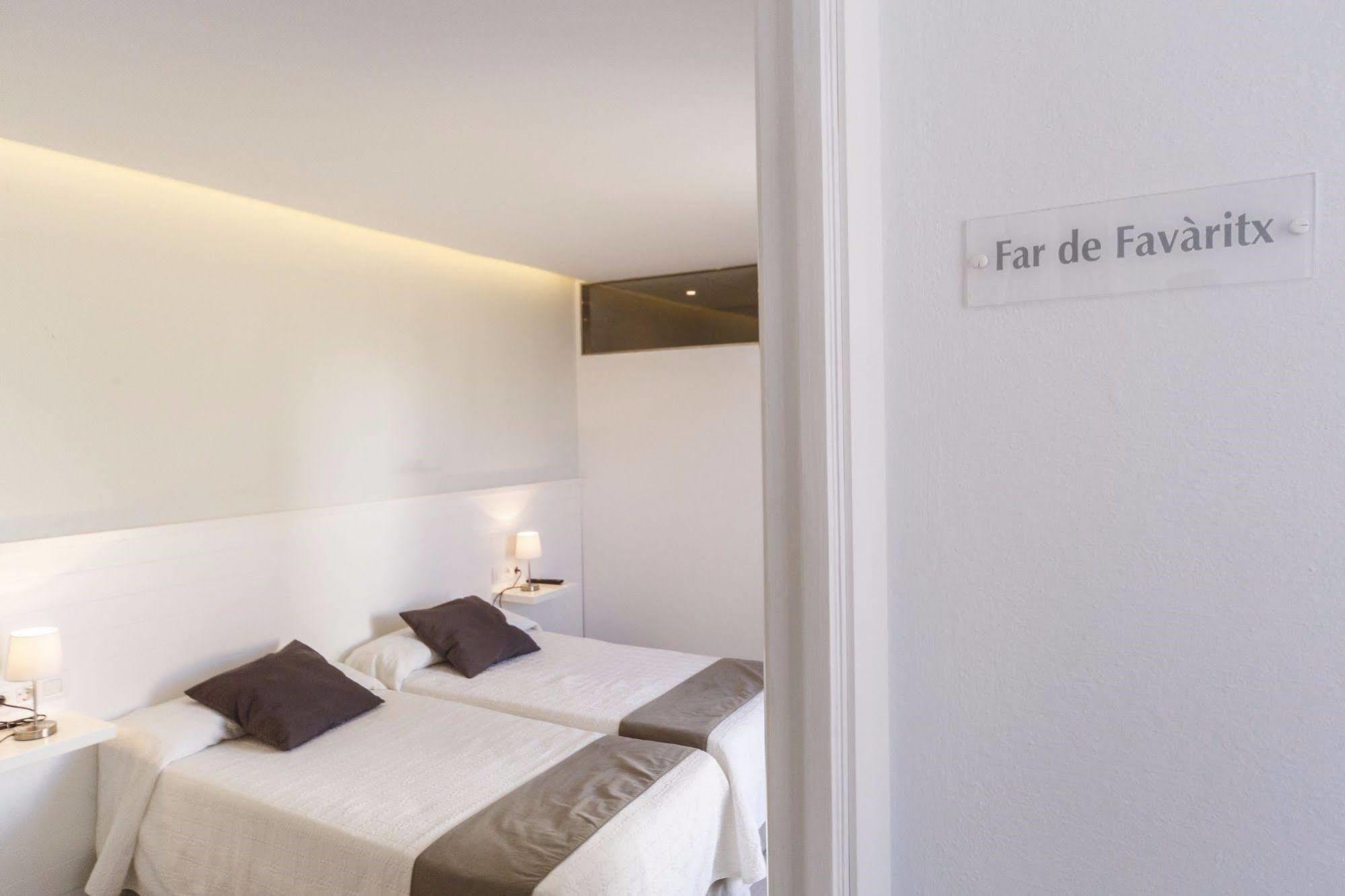 Hostal La Palma フォルネイス エクステリア 写真